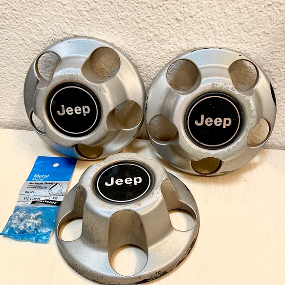 3 JEEP HubCaps for XJ’s ‘’84-‘01 fits Rims Hub & Center. Plus new screws :) GUC - Picture 1 of 13